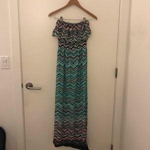 Maxi strapless sundress